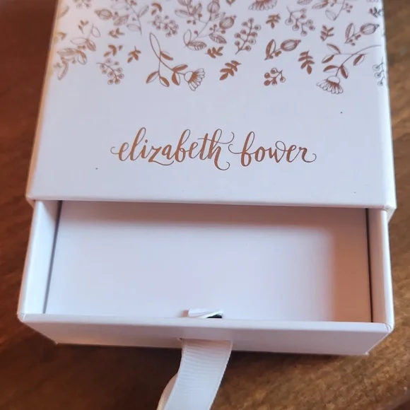 New In Box Elizabeth Bower Swarovski Crystal Elegant  Drop Earrings - Picture 9 of 9